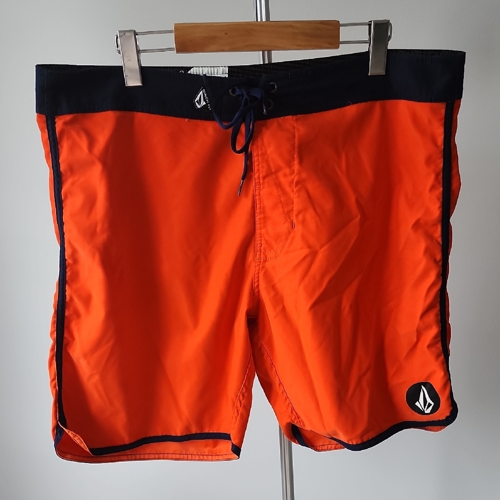 Volcom Orange and Navy Board Shorts Quick-Dry Swimwear
